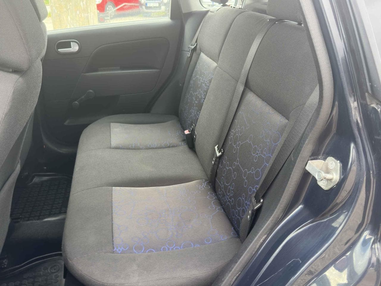 2006 Ford FIESTA - 10