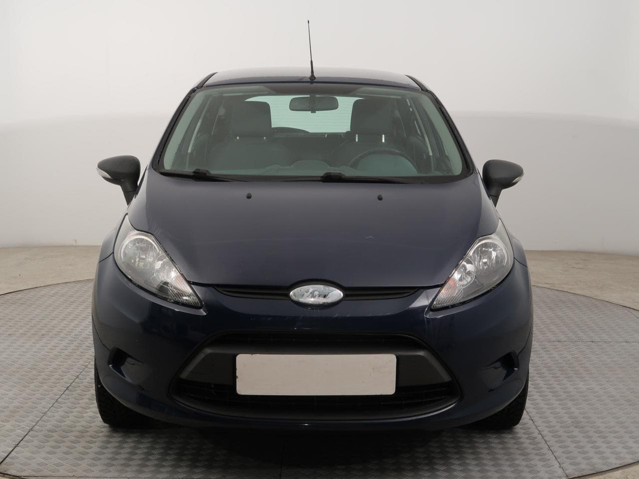 2010 Ford FIESTA - 3