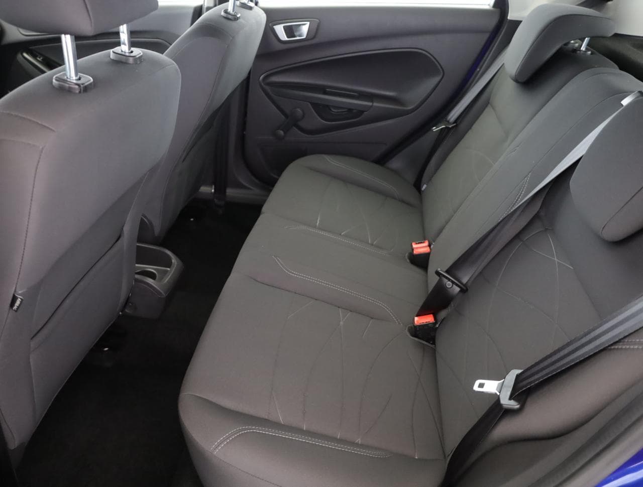 2015 Ford FIESTA - 22