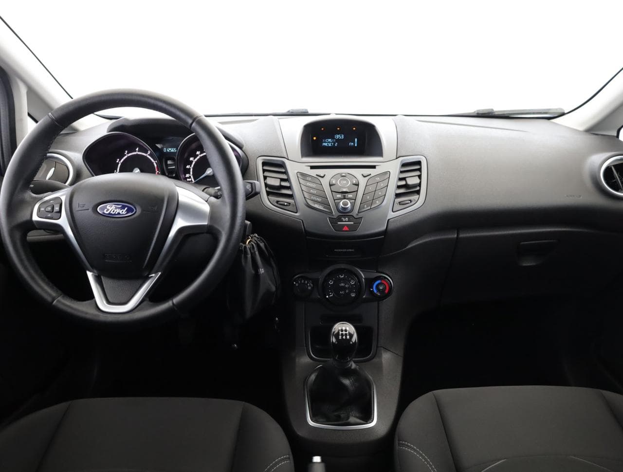2015 Ford FIESTA - 16