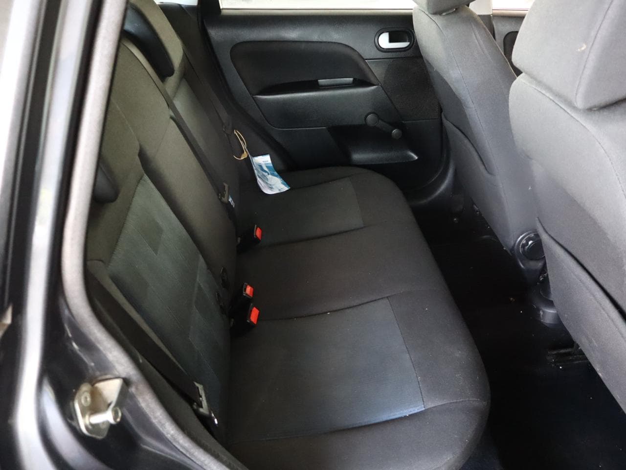 2007 Ford FIESTA - 11