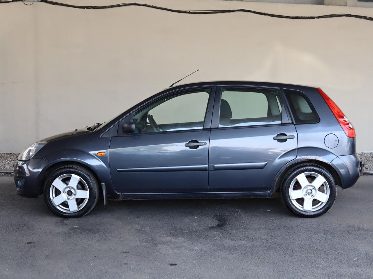 2007 Ford FIESTA - 4