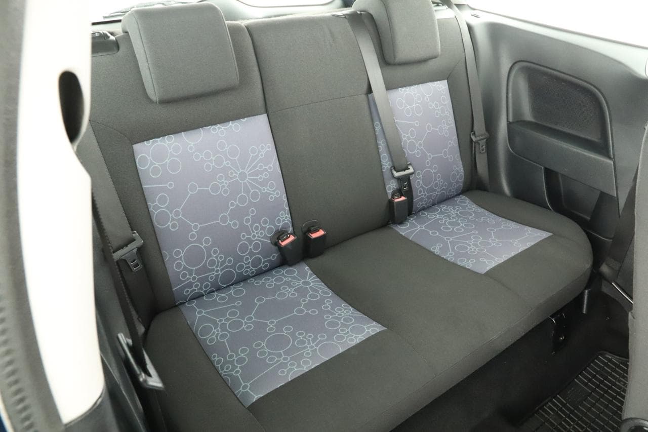 2007 Ford FIESTA - 11