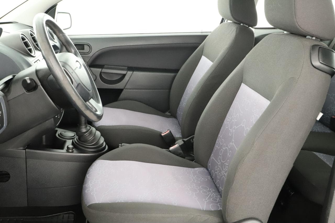 2007 Ford FIESTA - 13