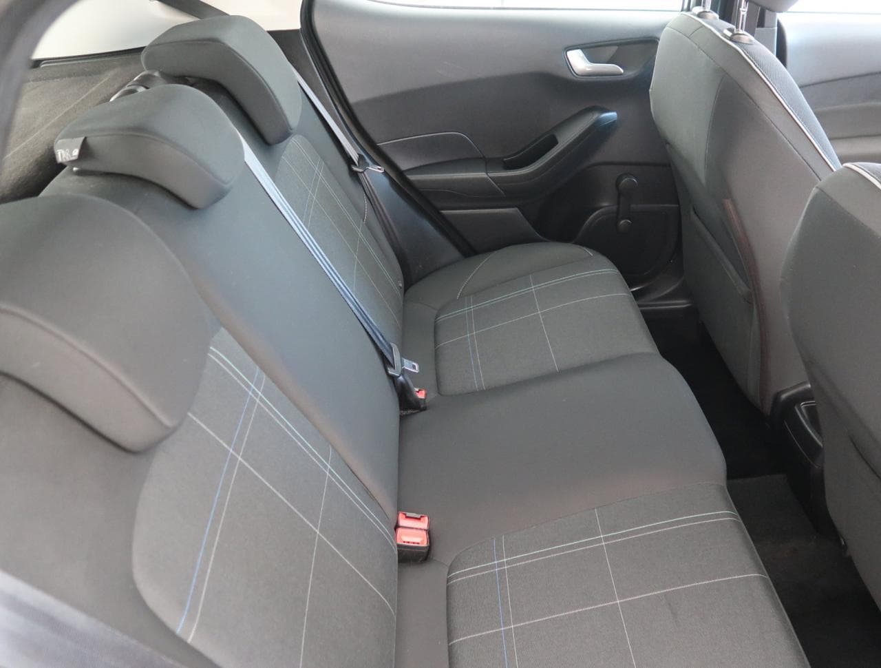2017 Ford FIESTA - 13