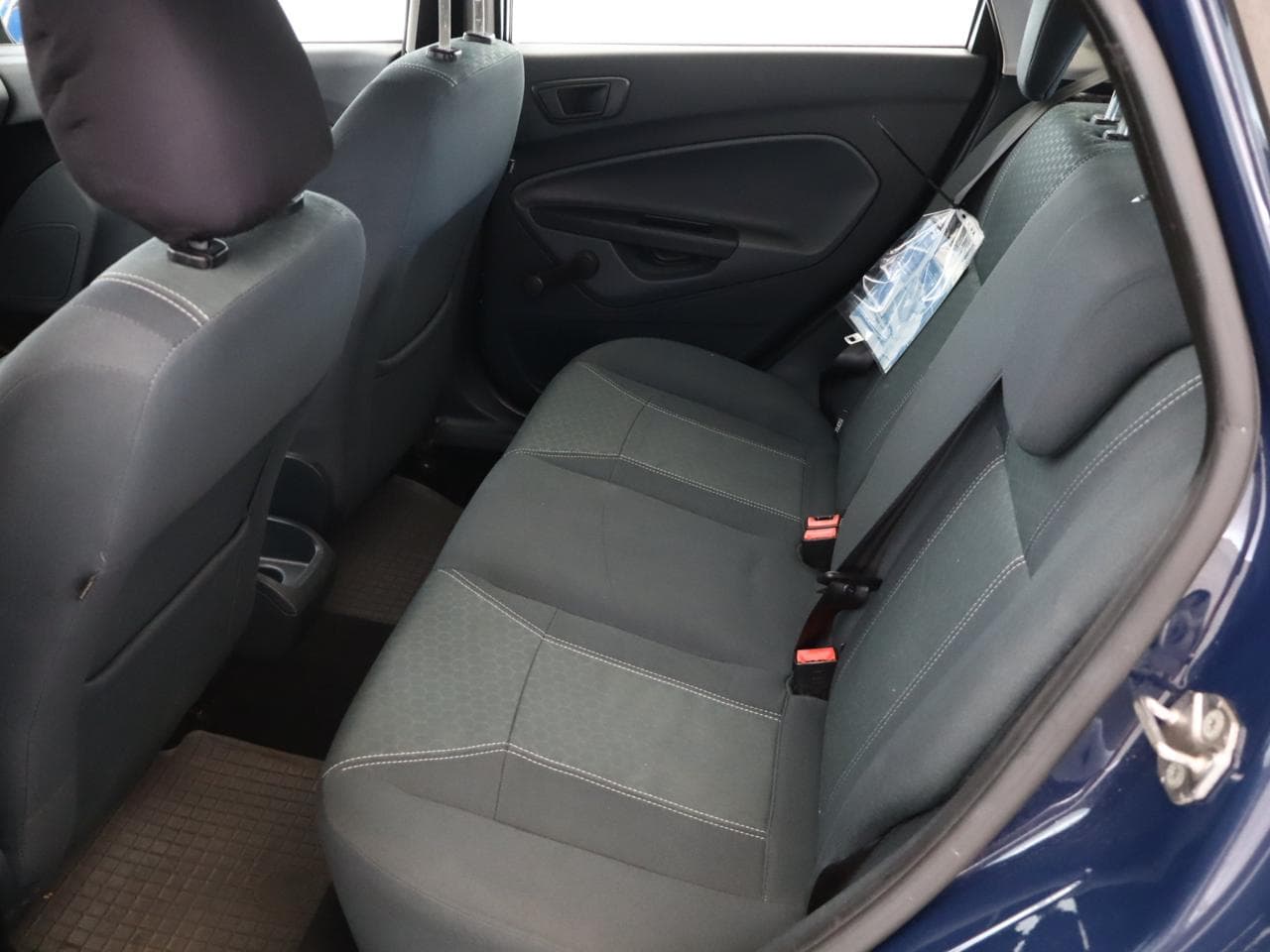 2009 Ford FIESTA - 13
