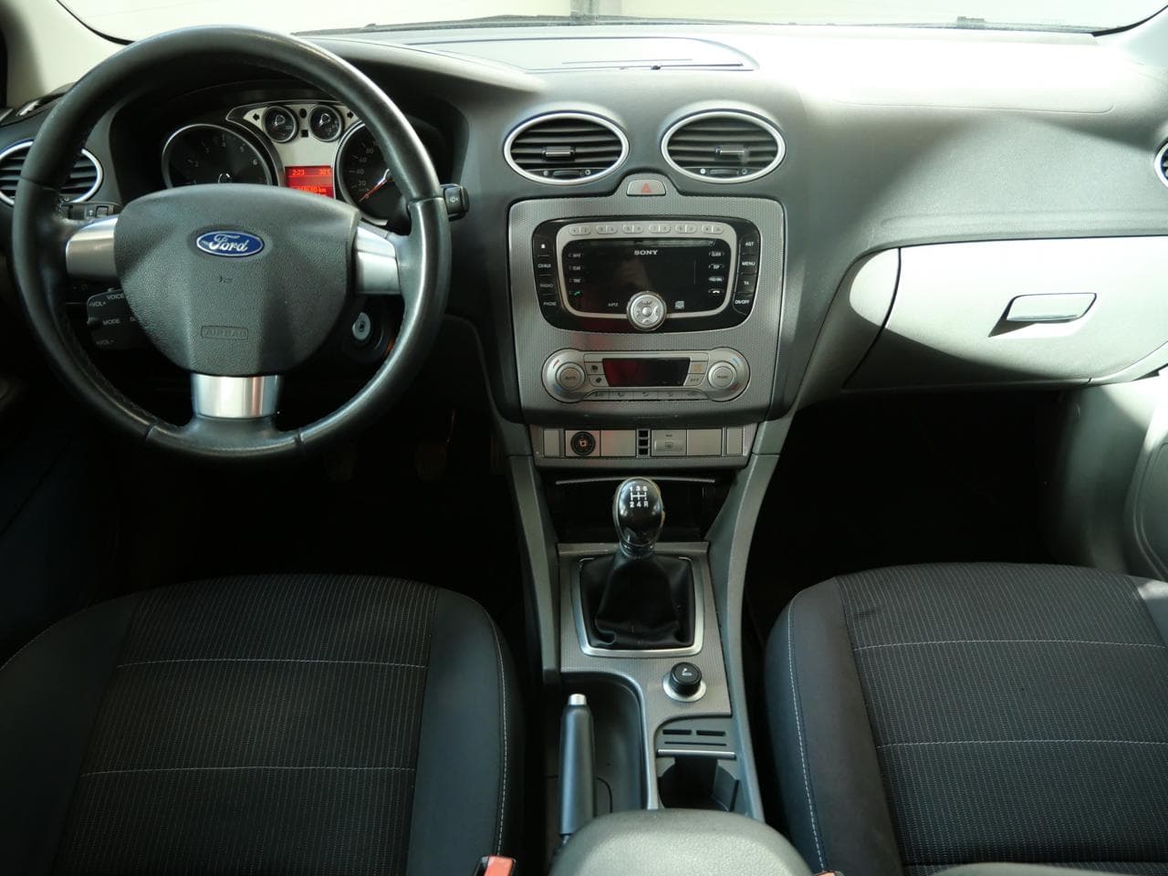 2009 Ford FOCUS - 13