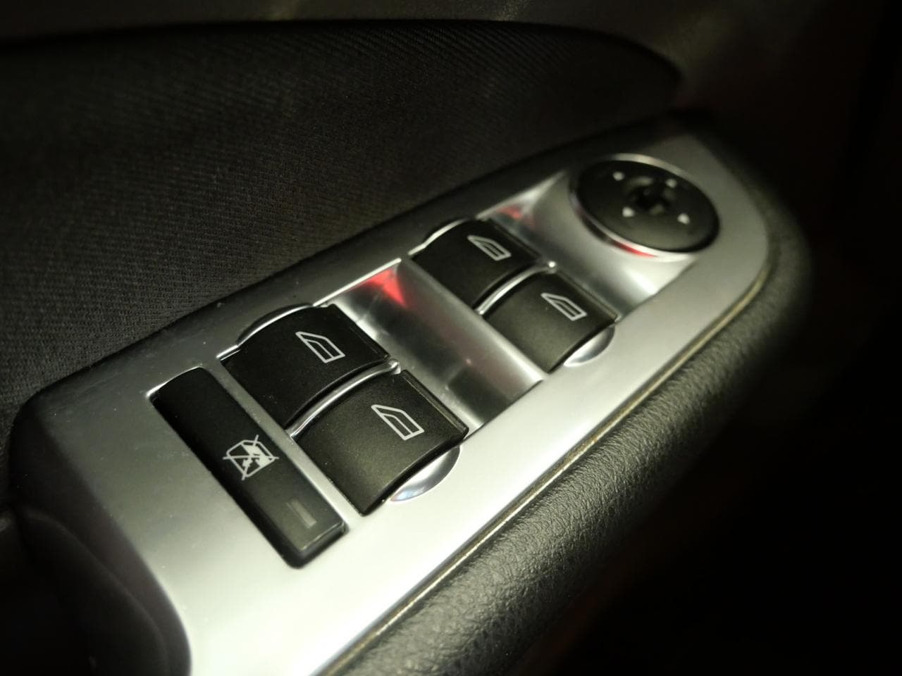 2009 Ford FOCUS - 25