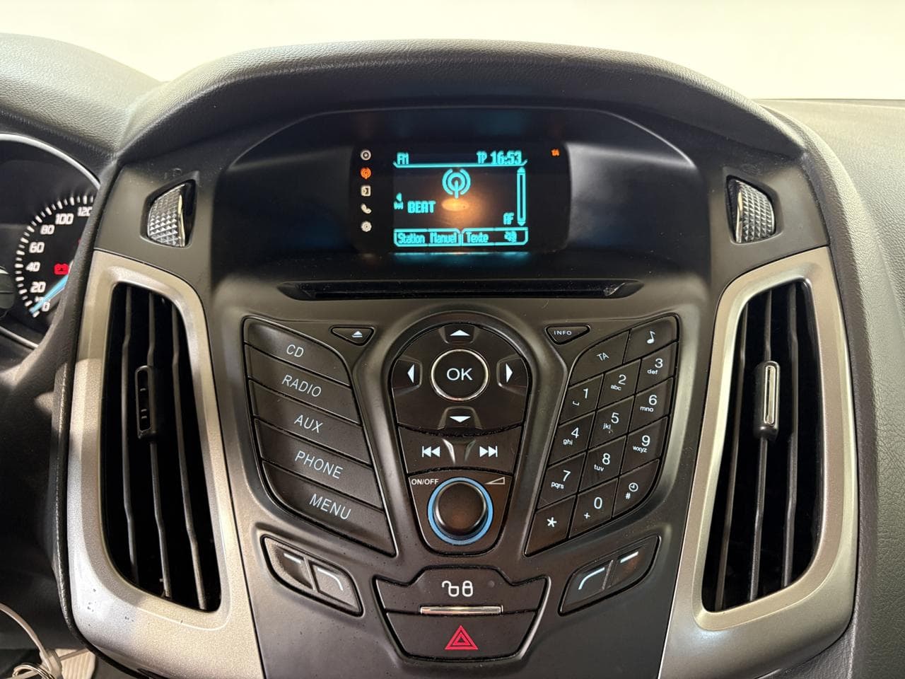 2014 Ford FOCUS - 11