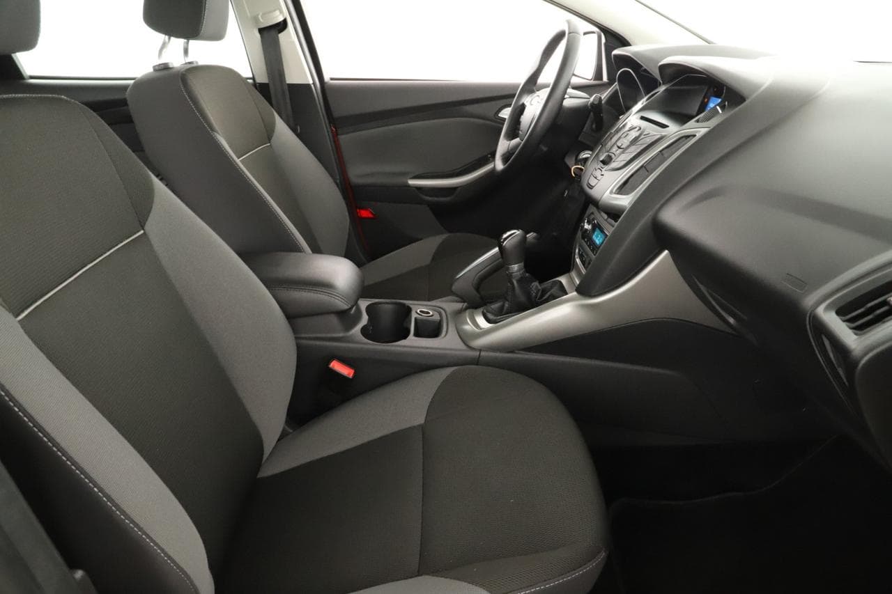 2012 Ford FOCUS - 10