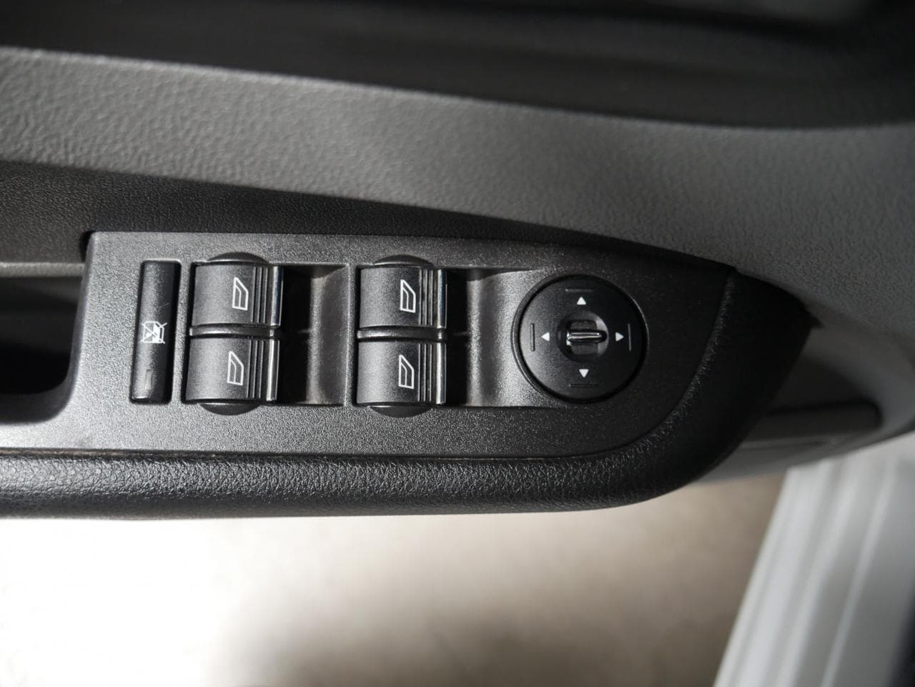 2009 Ford FOCUS - 30