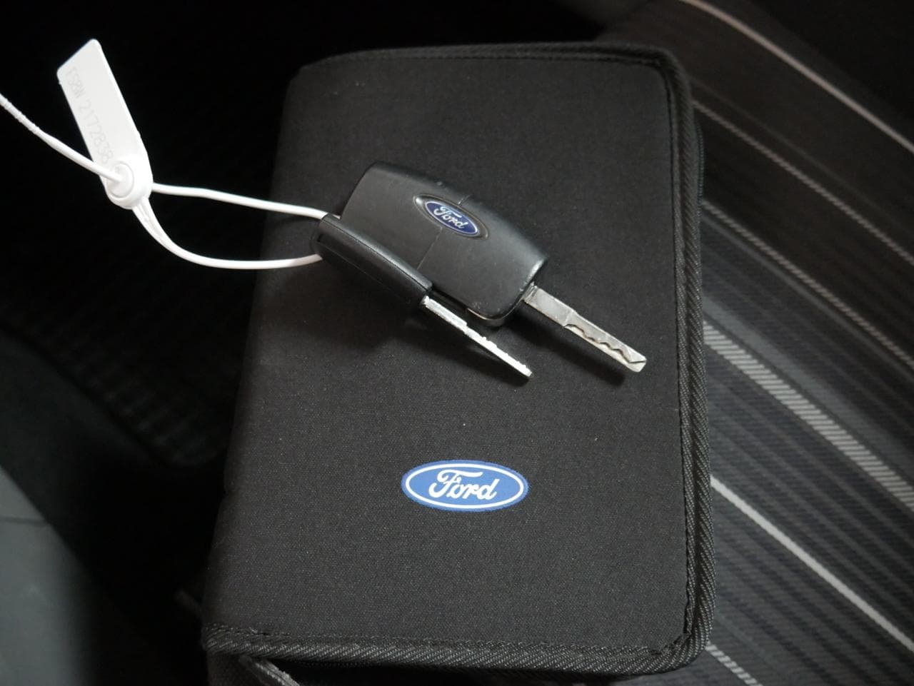 2009 Ford FOCUS - 33