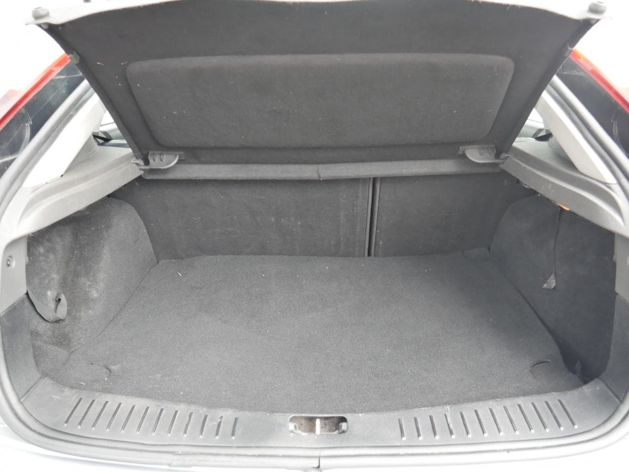 2005 Ford FOCUS - 7