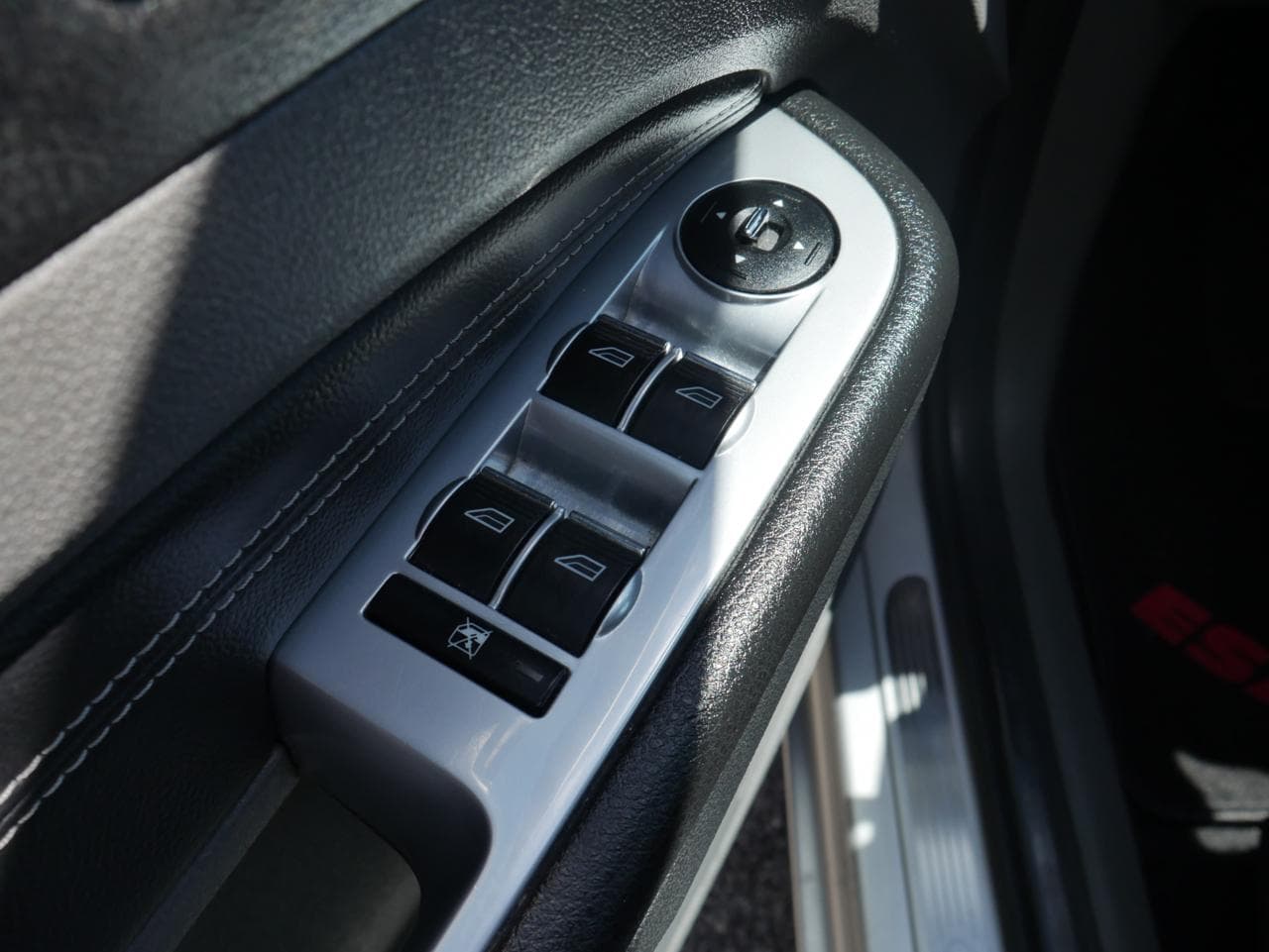 2009 Ford FOCUS - 17