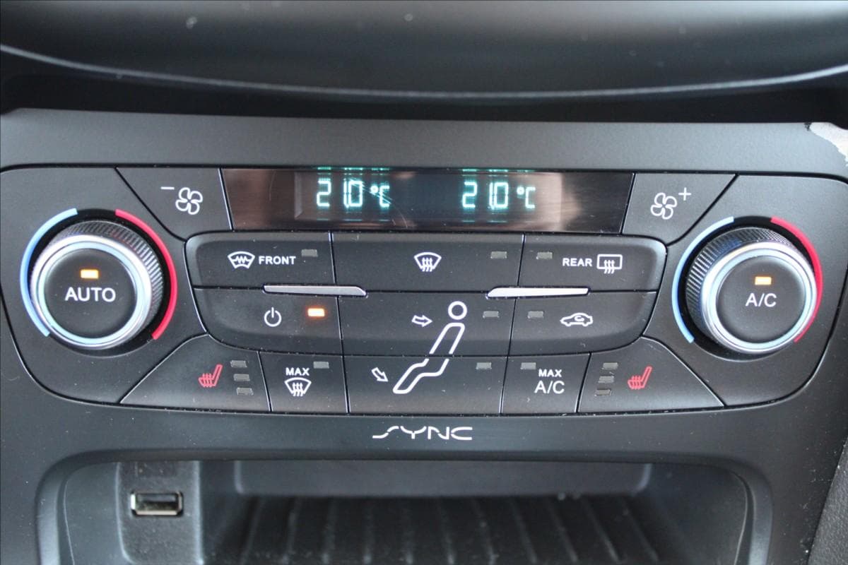 2016 Ford FOCUS - 18