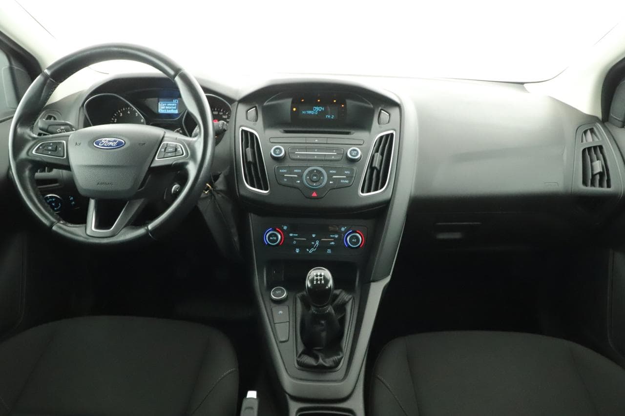 2015 Ford FOCUS - 16