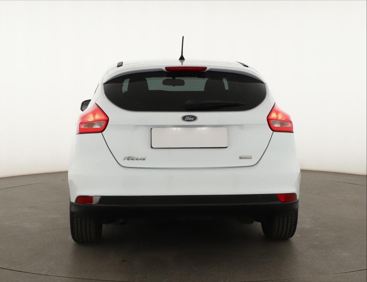 2015 Ford FOCUS - 11