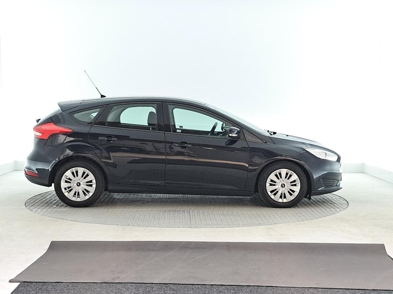 2015 Ford FOCUS - 12
