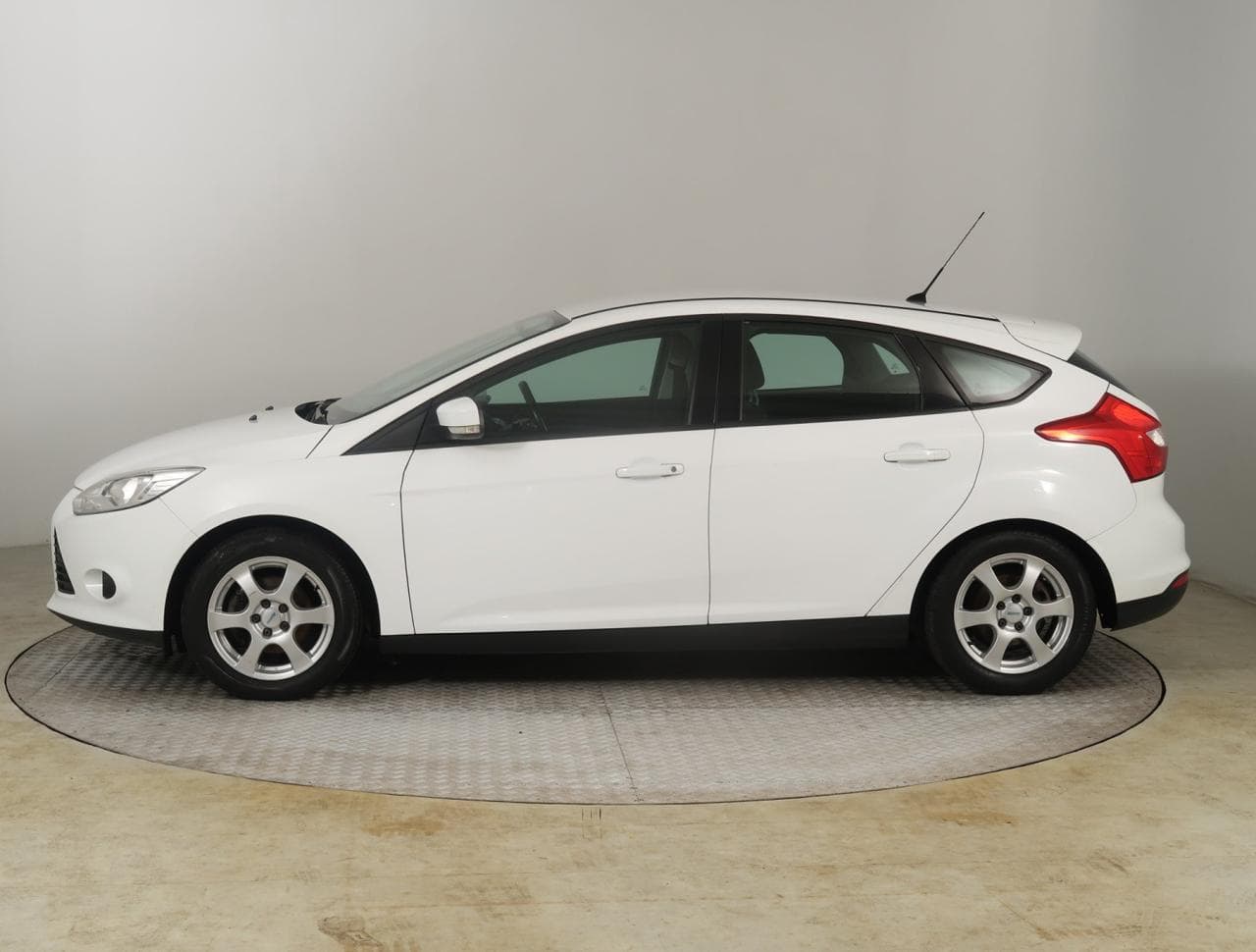2011 Ford FOCUS - 6
