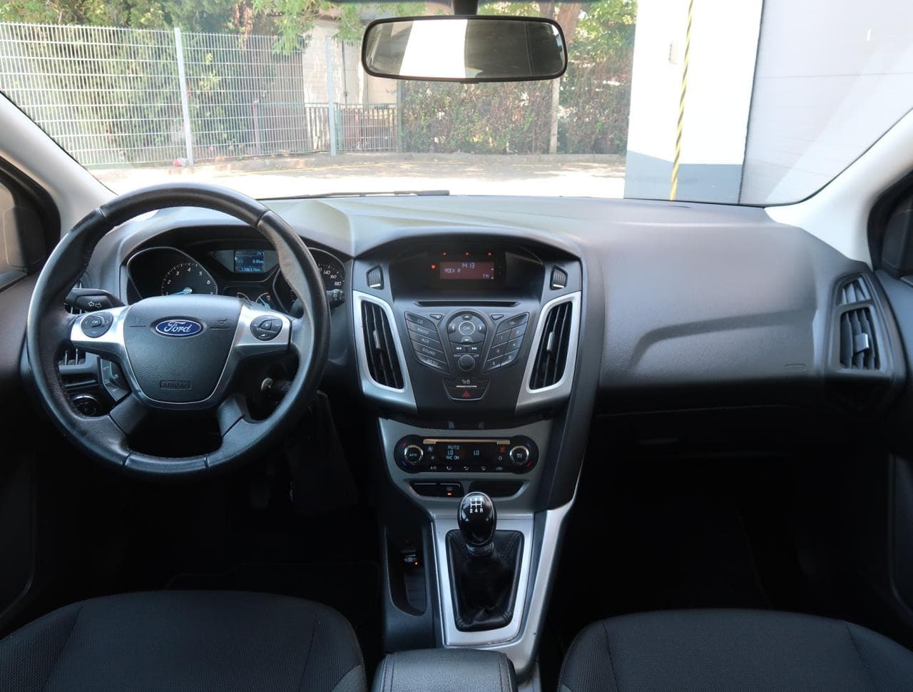 2011 Ford FOCUS - 15