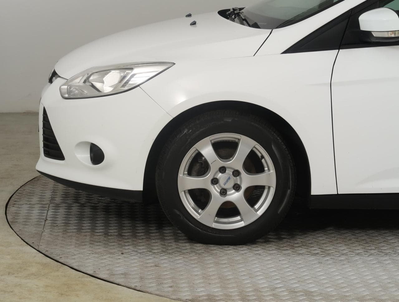 2011 Ford FOCUS - 34