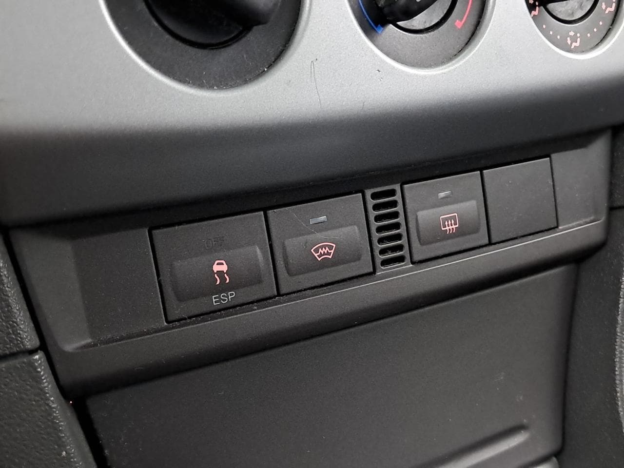 2007 Ford FOCUS - 37
