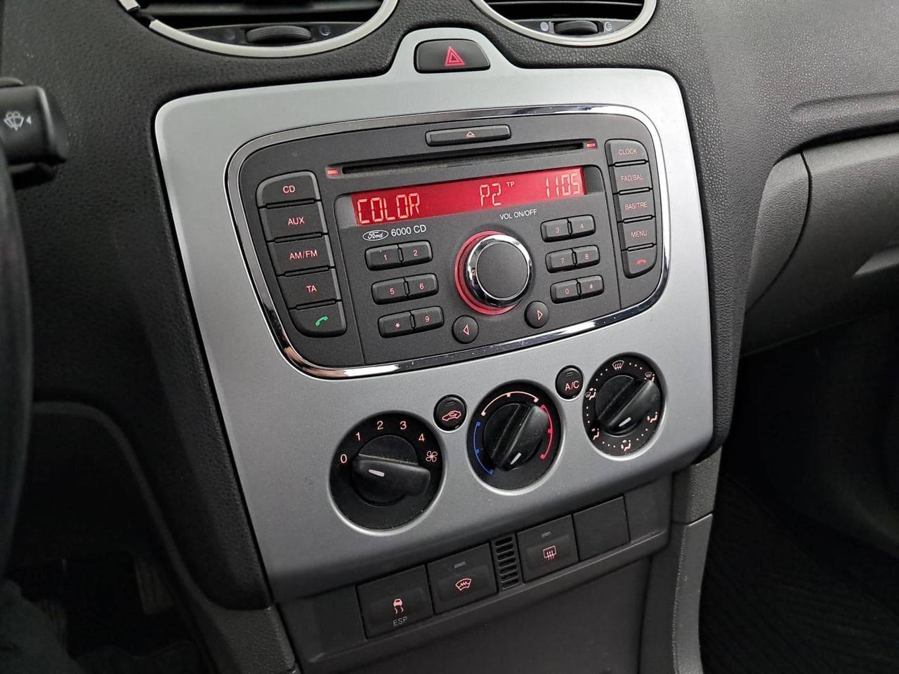 2007 Ford FOCUS - 33