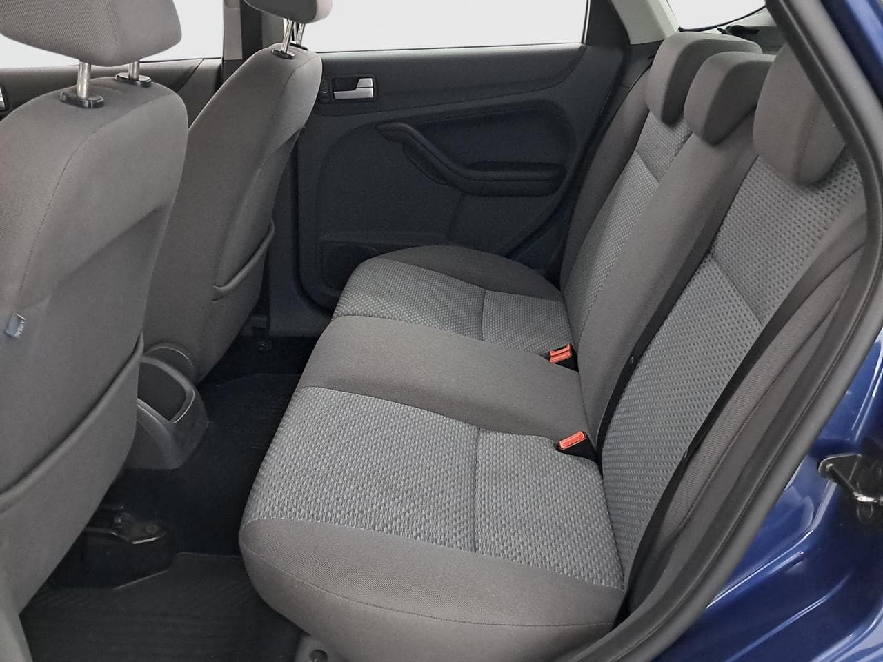 2007 Ford FOCUS - 27