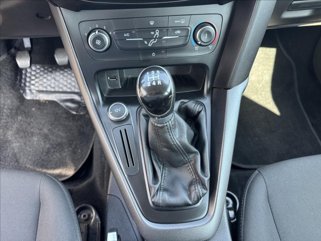 2016 Ford FOCUS - 30
