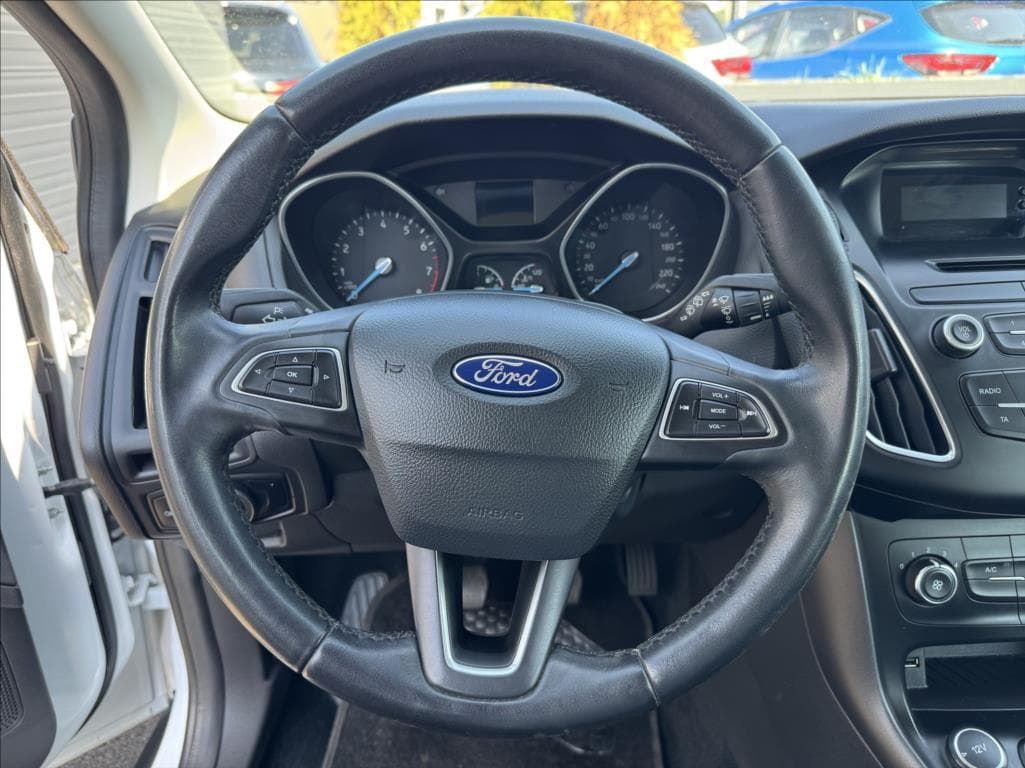 2016 Ford FOCUS - 25