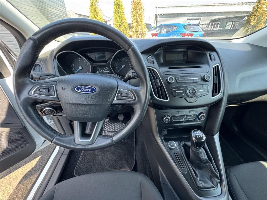 2016 Ford FOCUS - 23