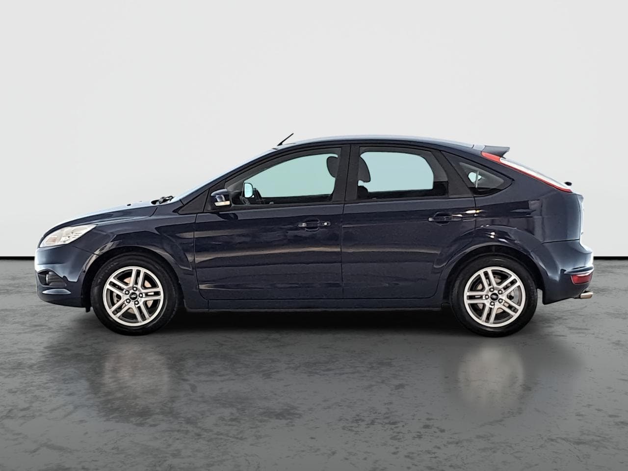 2010 Ford FOCUS - 7
