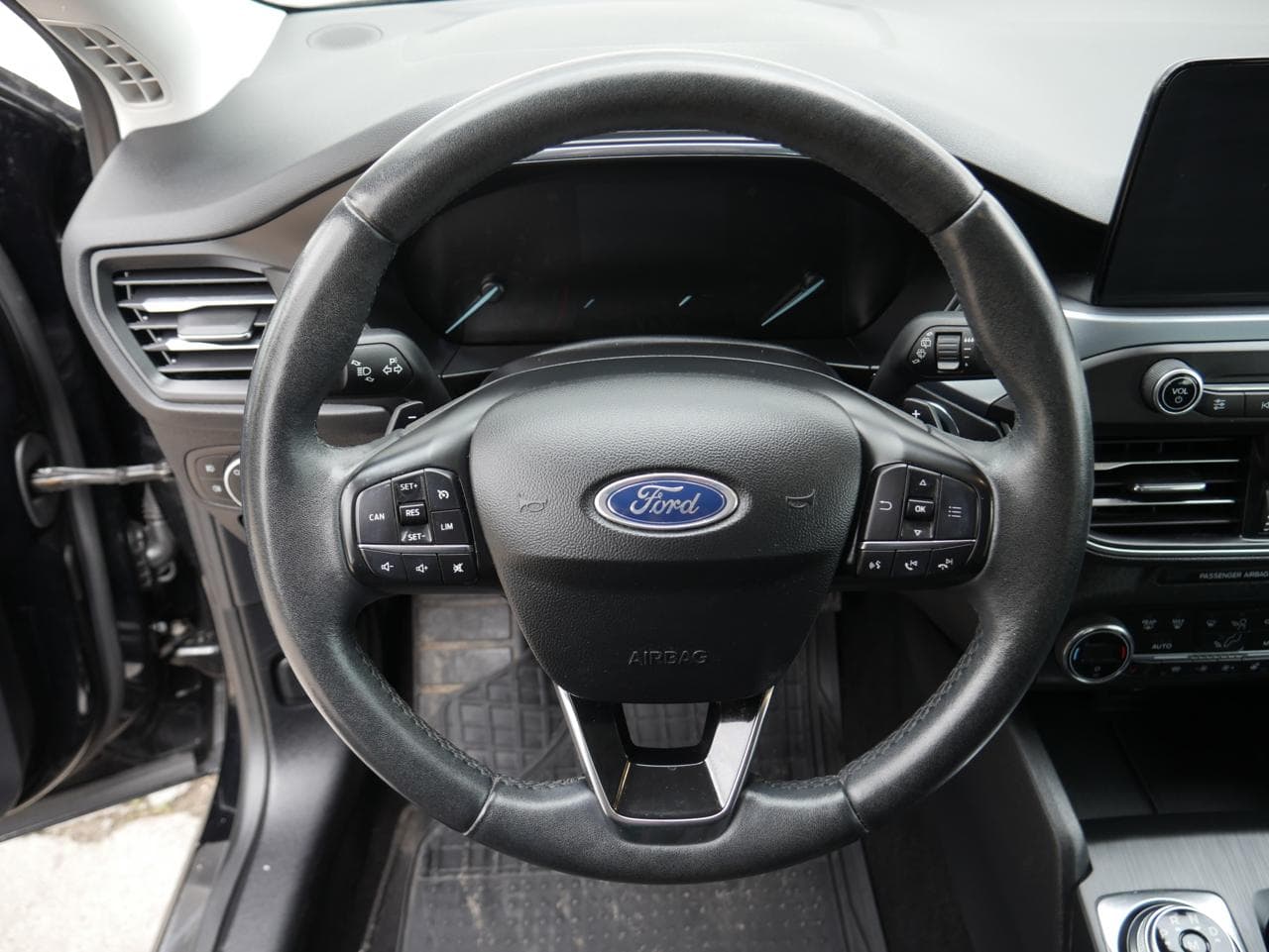 2019 Ford FOCUS - 21