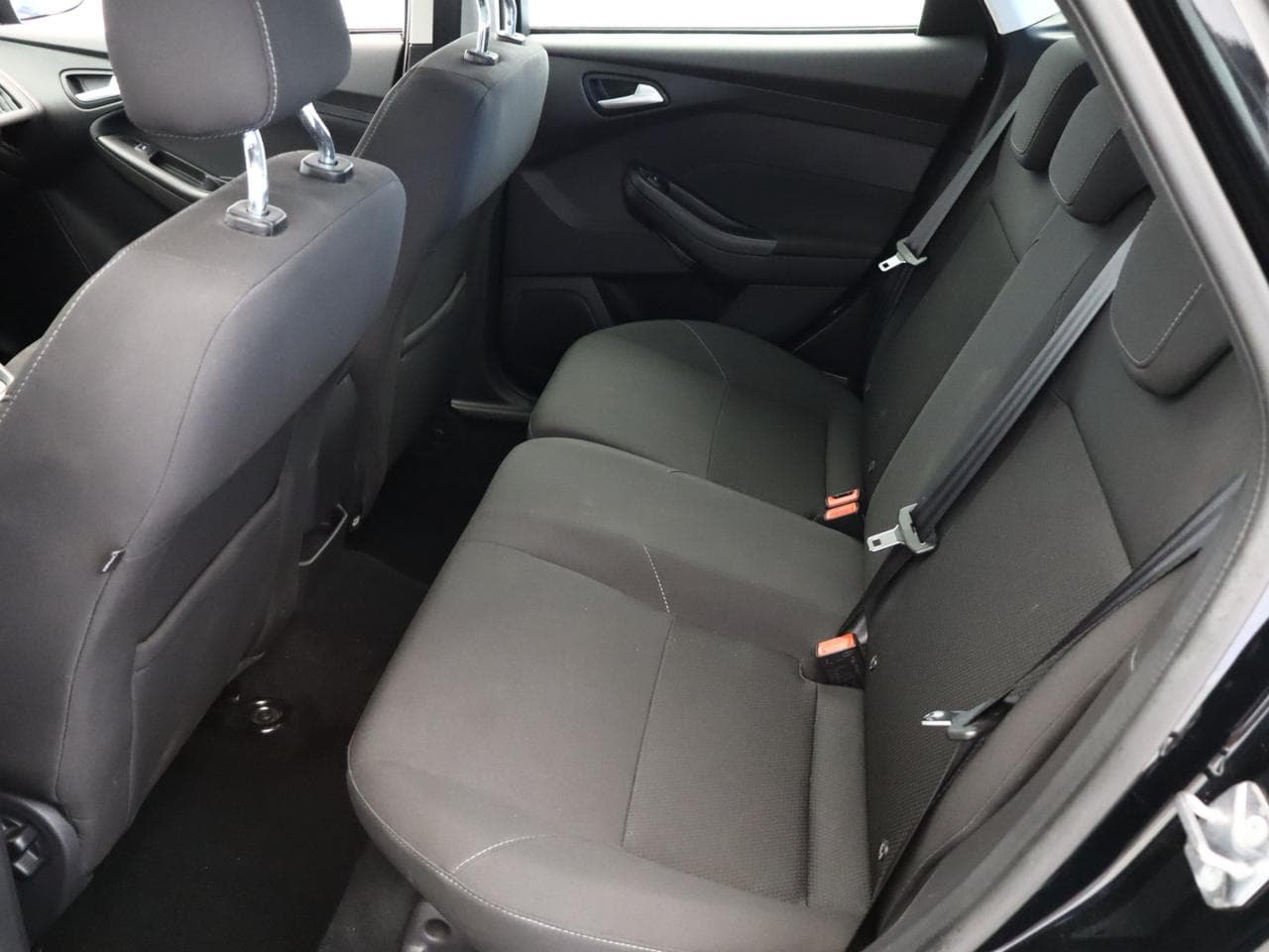 2017 Ford FOCUS - 13