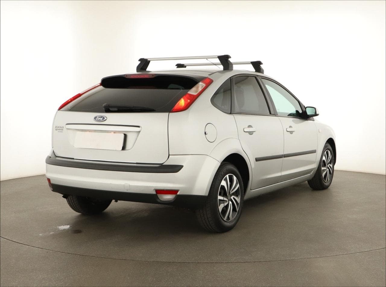 2006 Ford FOCUS - 7