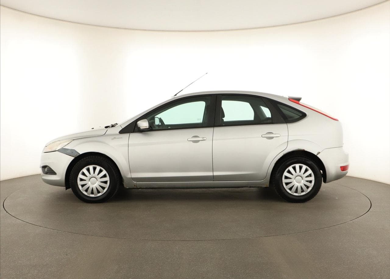 2009 Ford FOCUS - 4