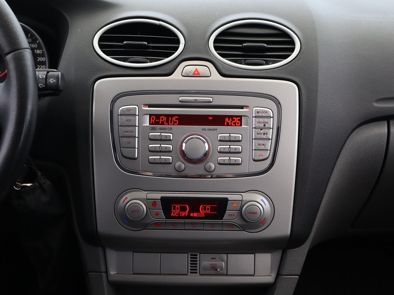 2008 Ford FOCUS - 15