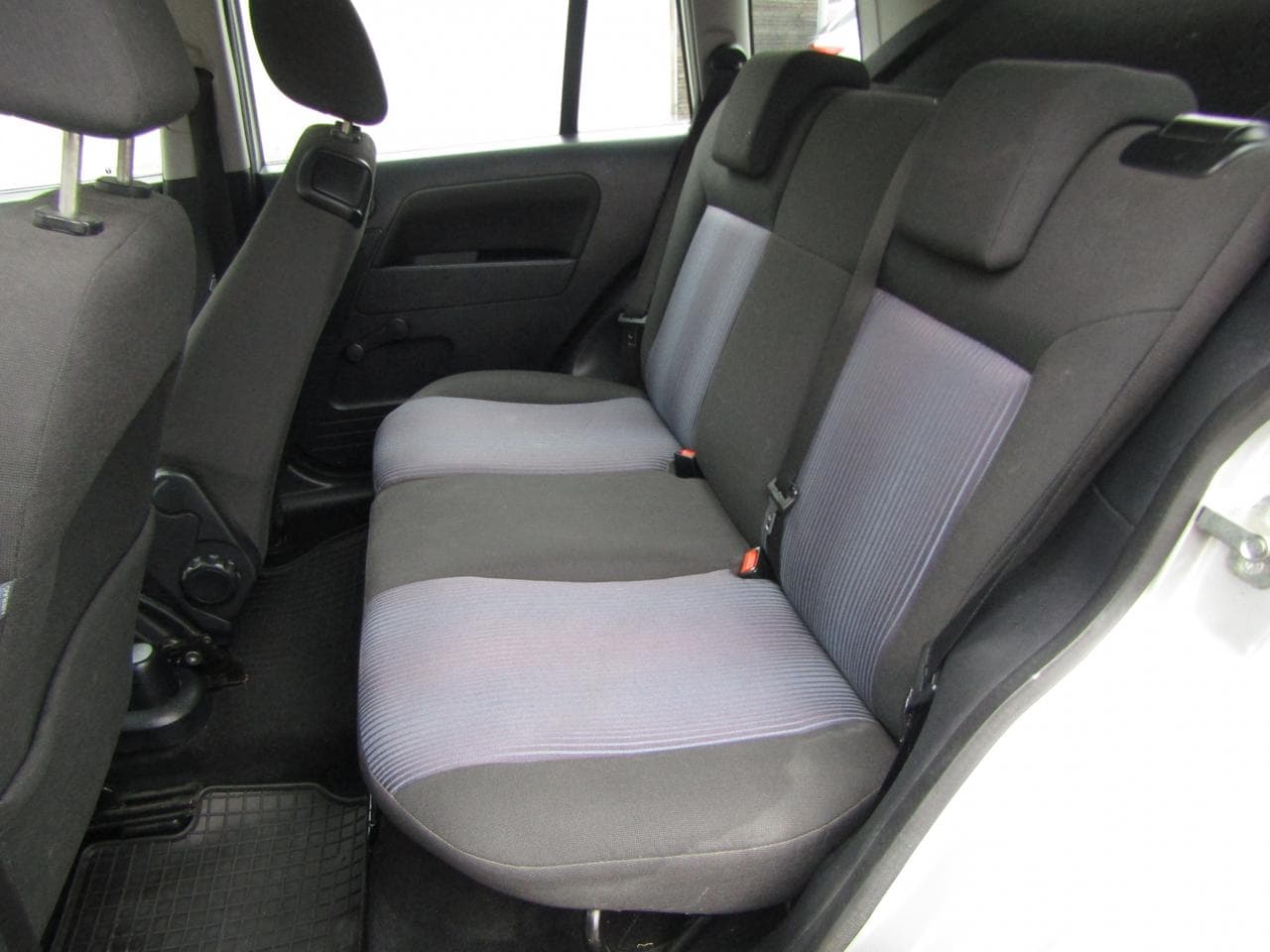 2006 Ford FUSION - 18