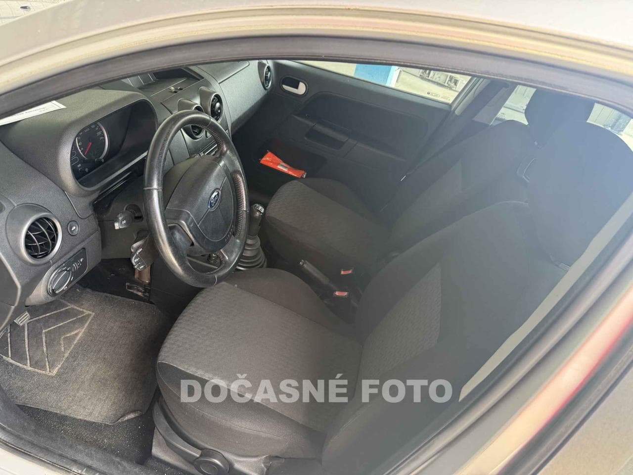 2004 Ford FUSION - 4