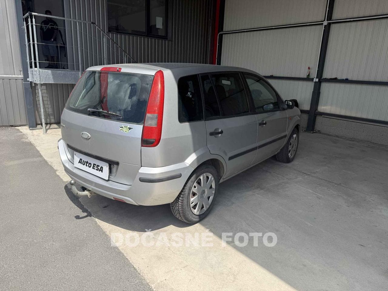 2004 Ford FUSION - 2