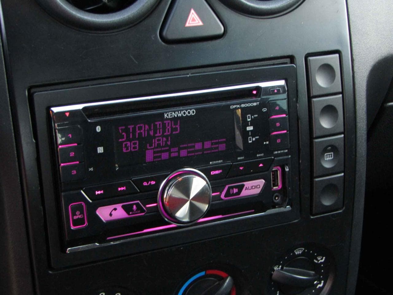 2004 Ford FUSION - 19