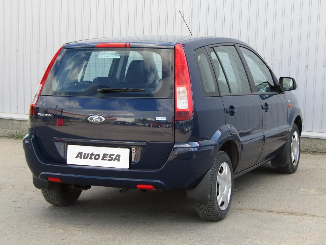 2010 Ford FUSION - 4