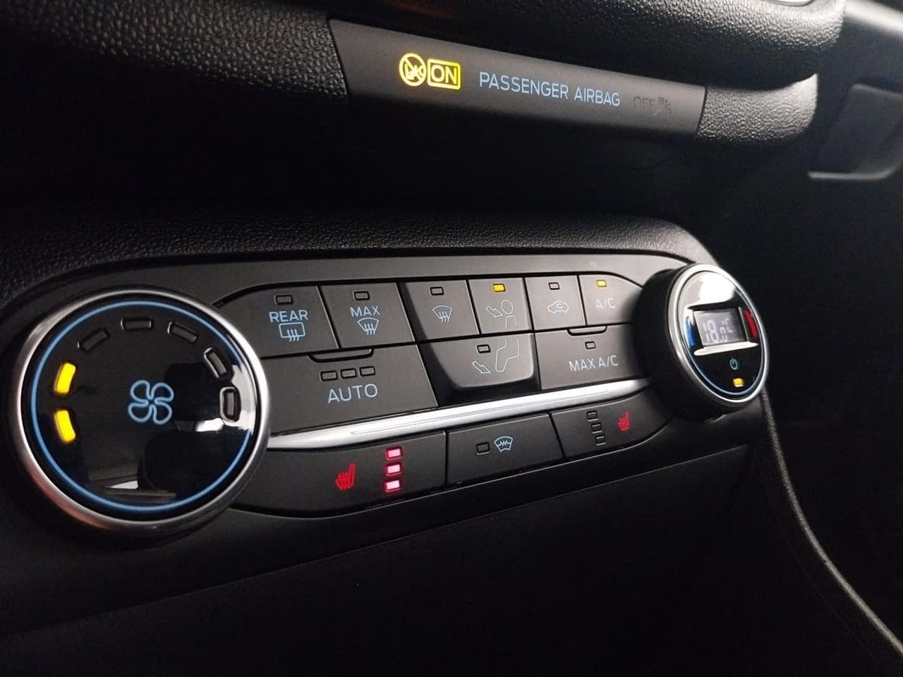 2018 Ford FIESTA - 20