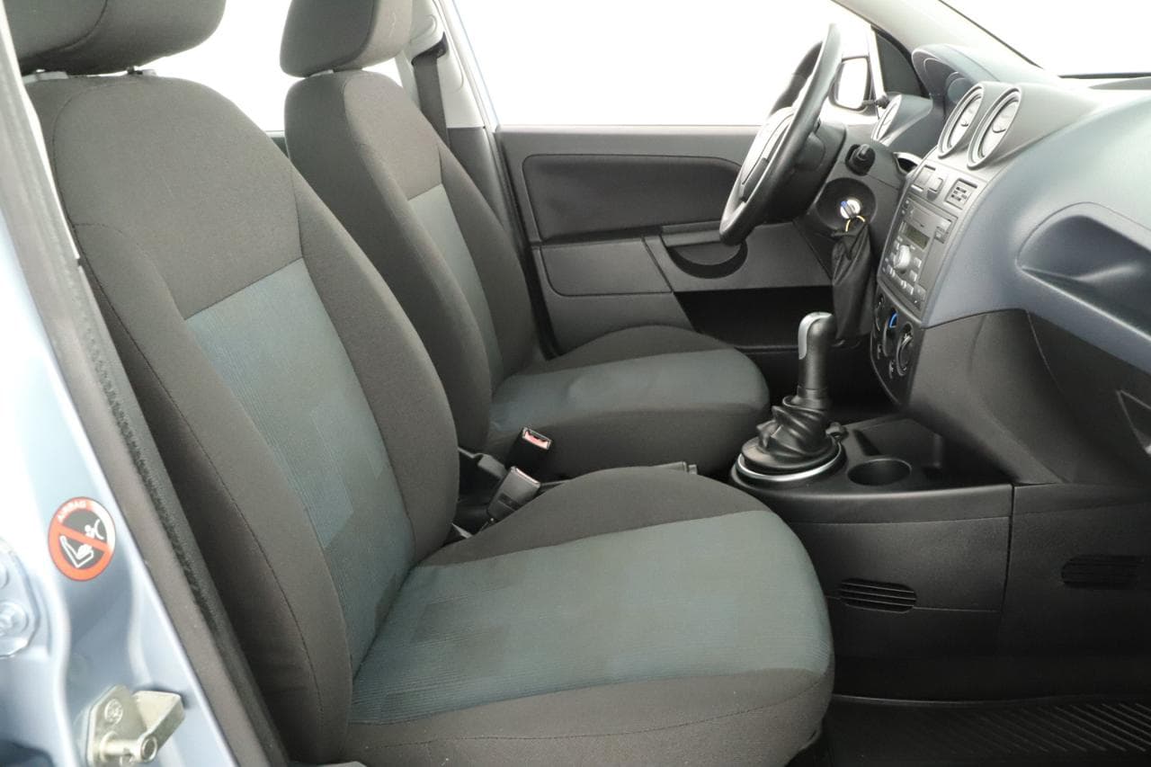2007 Ford FIESTA - 10