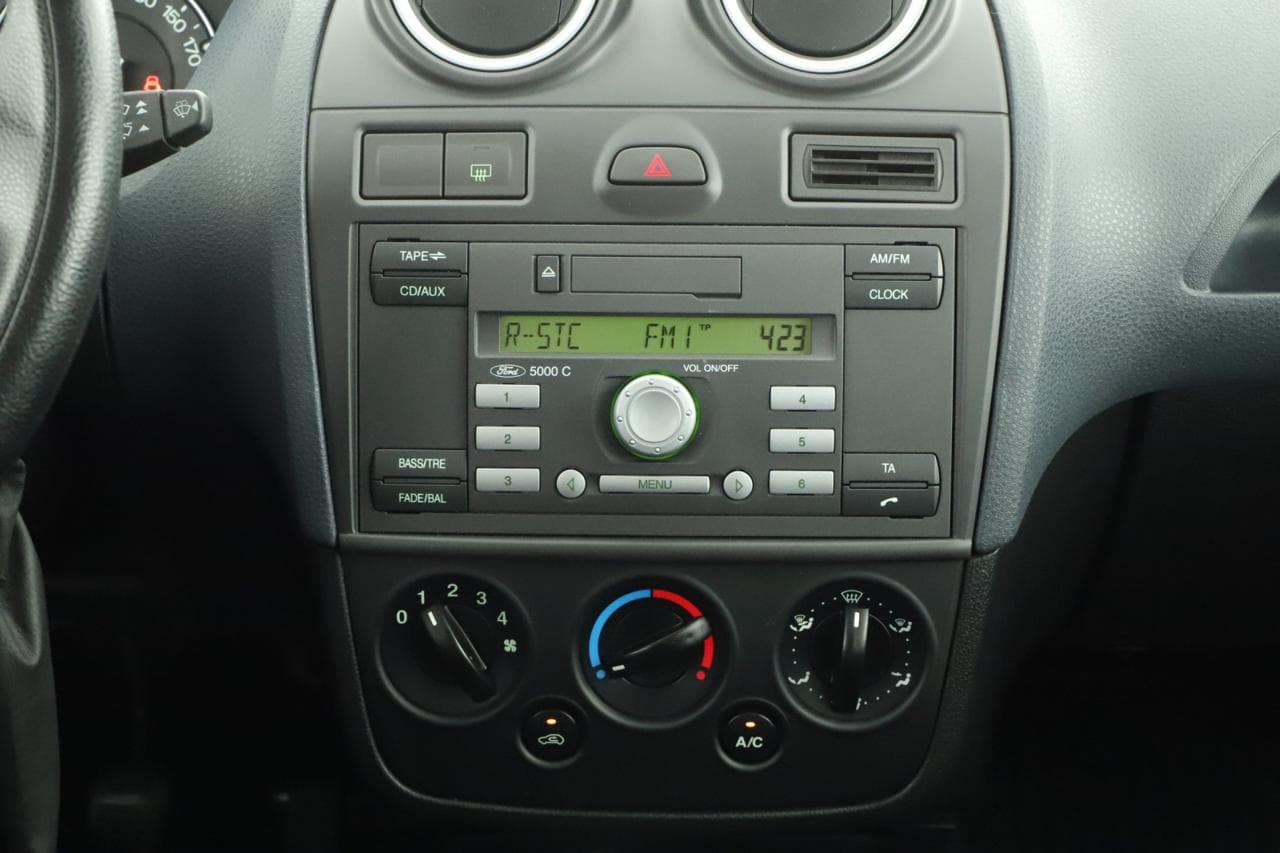 2007 Ford FIESTA - 16