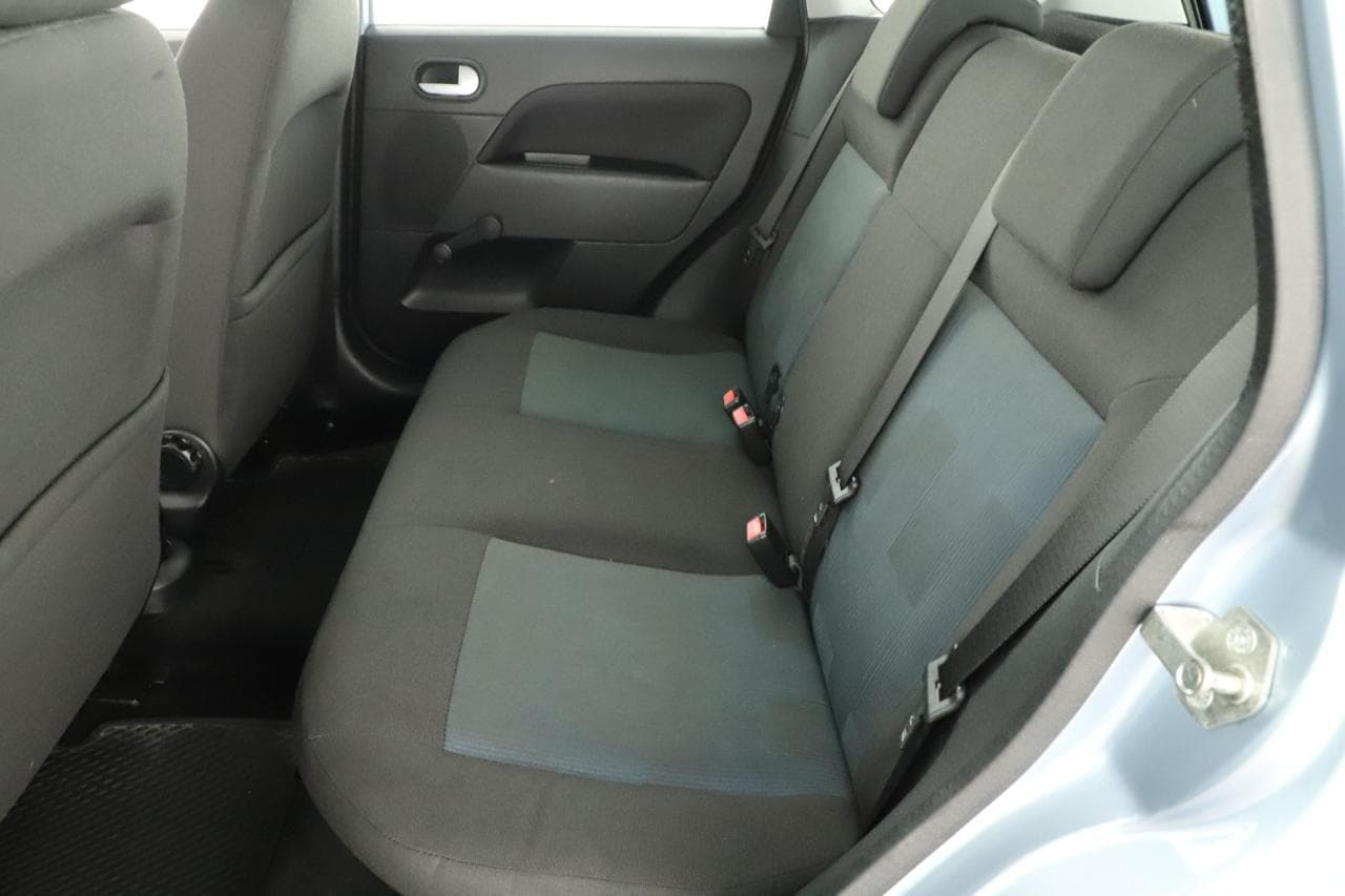 2007 Ford FIESTA - 12