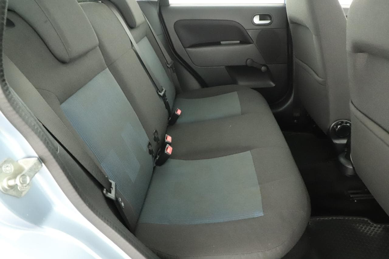 2007 Ford FIESTA - 11