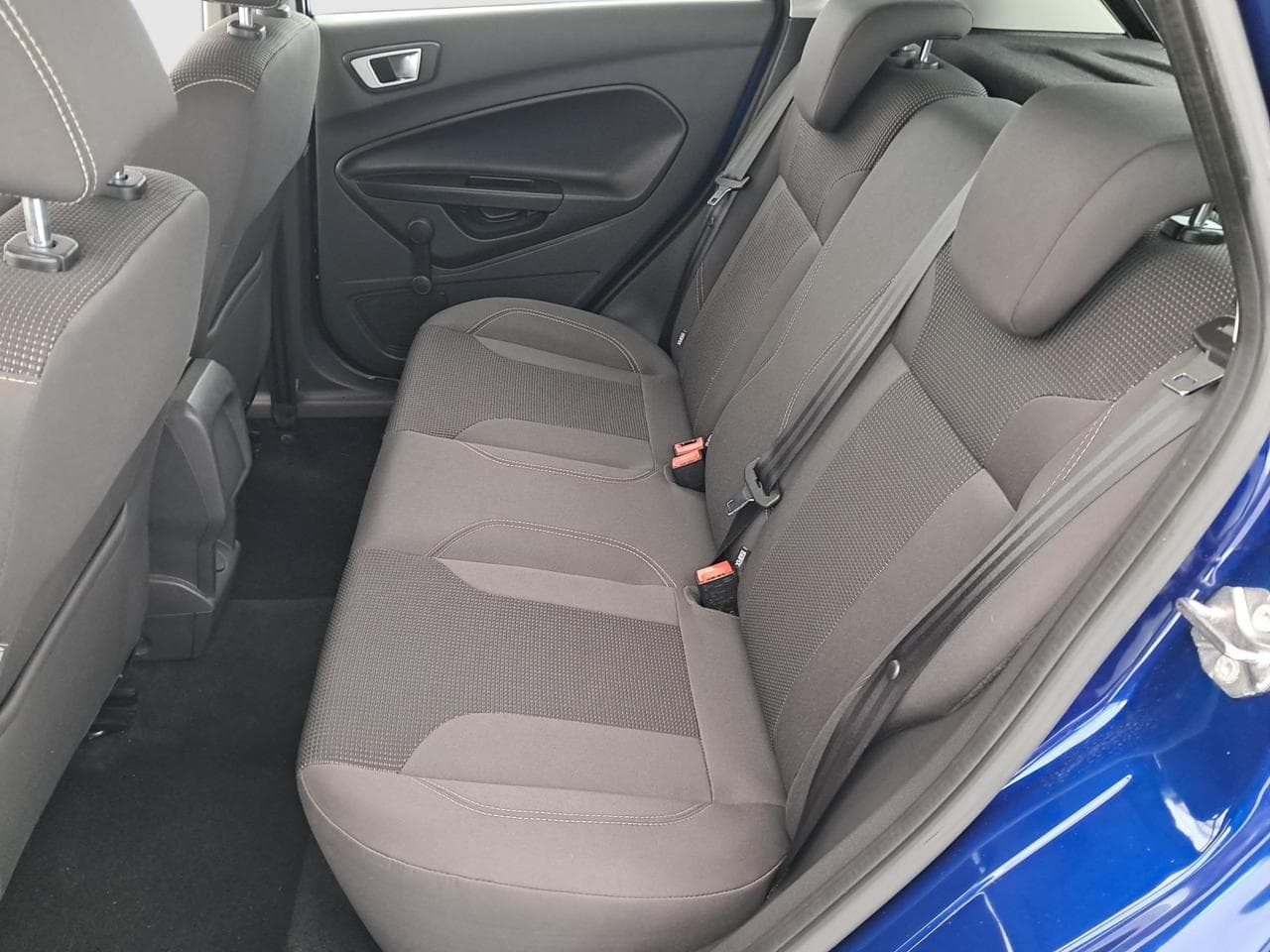 2017 Ford FIESTA - 15