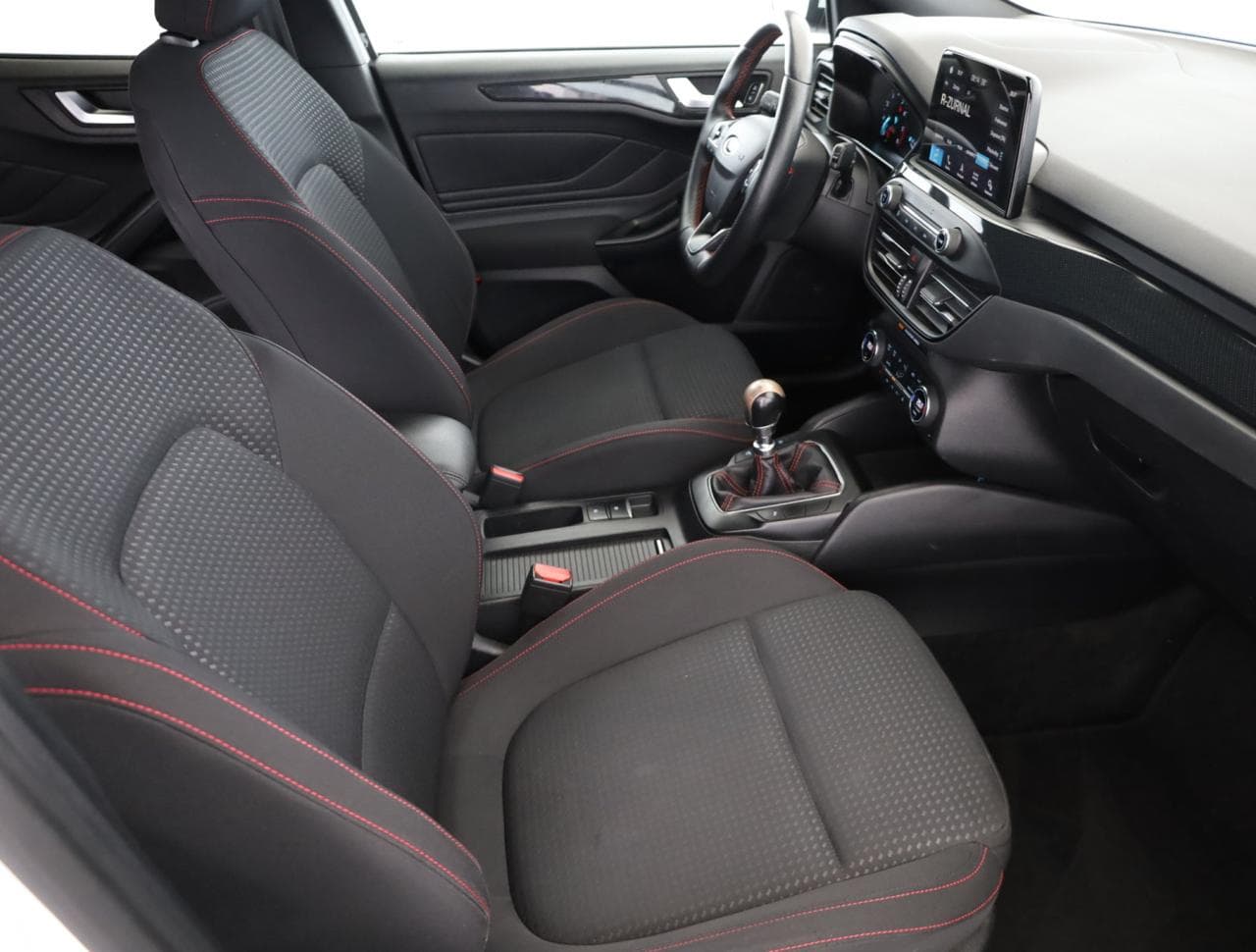 2018 Ford FOCUS - 10