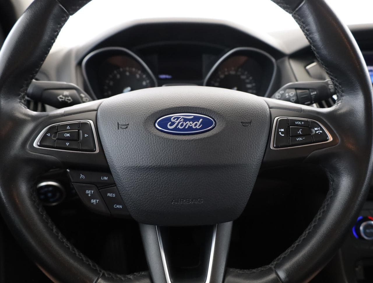 2016 Ford FOCUS - 14